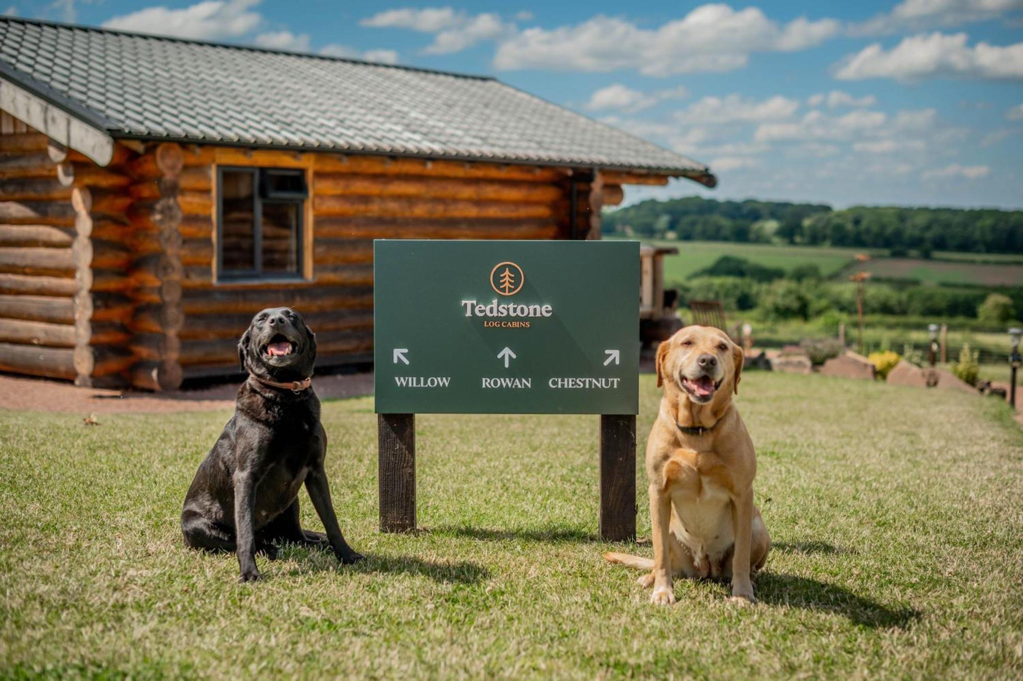 Rowan - Tedstone Log Cabins Bromyard Eksteriør bilde