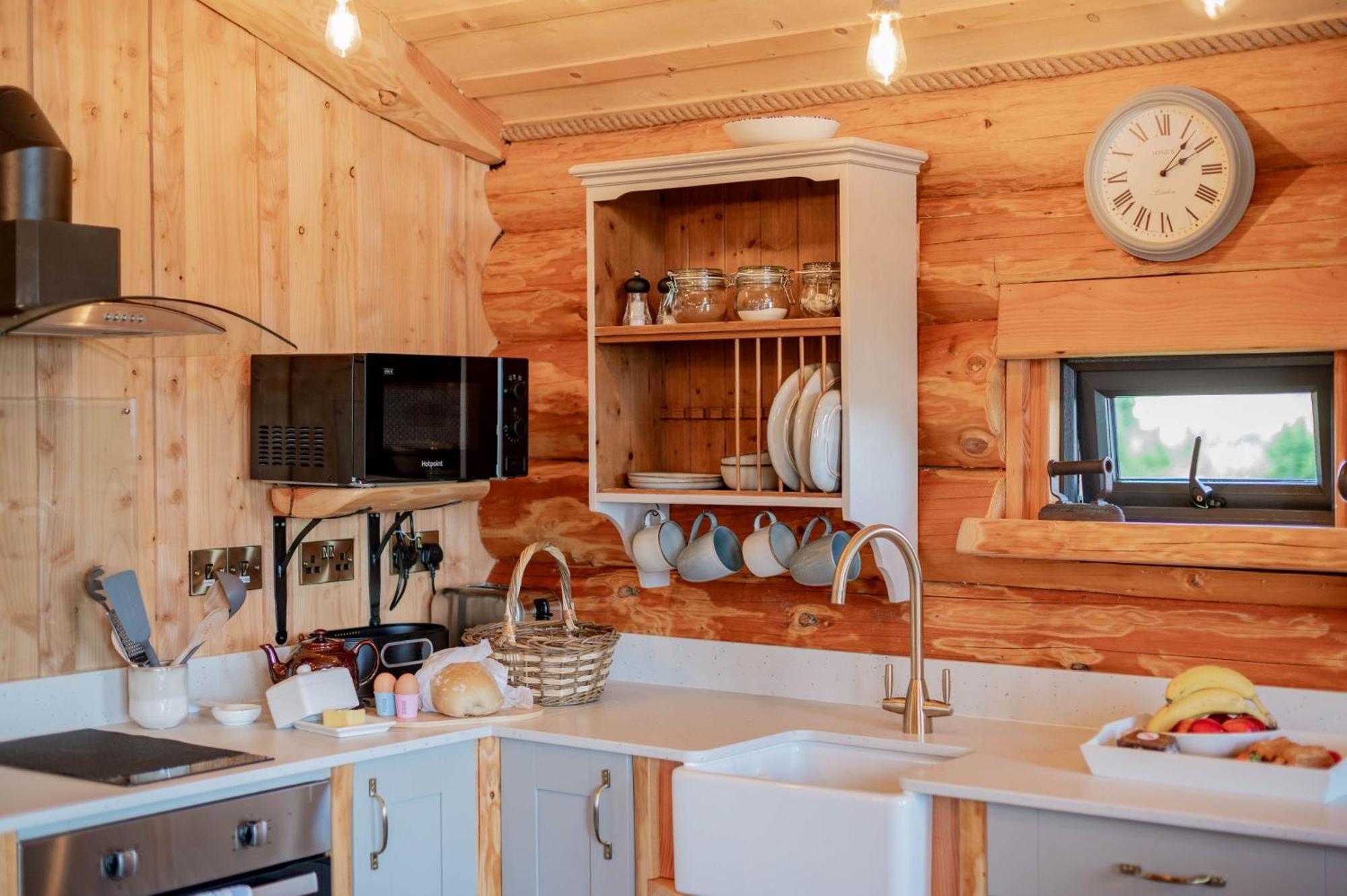 Rowan - Tedstone Log Cabins Bromyard Eksteriør bilde
