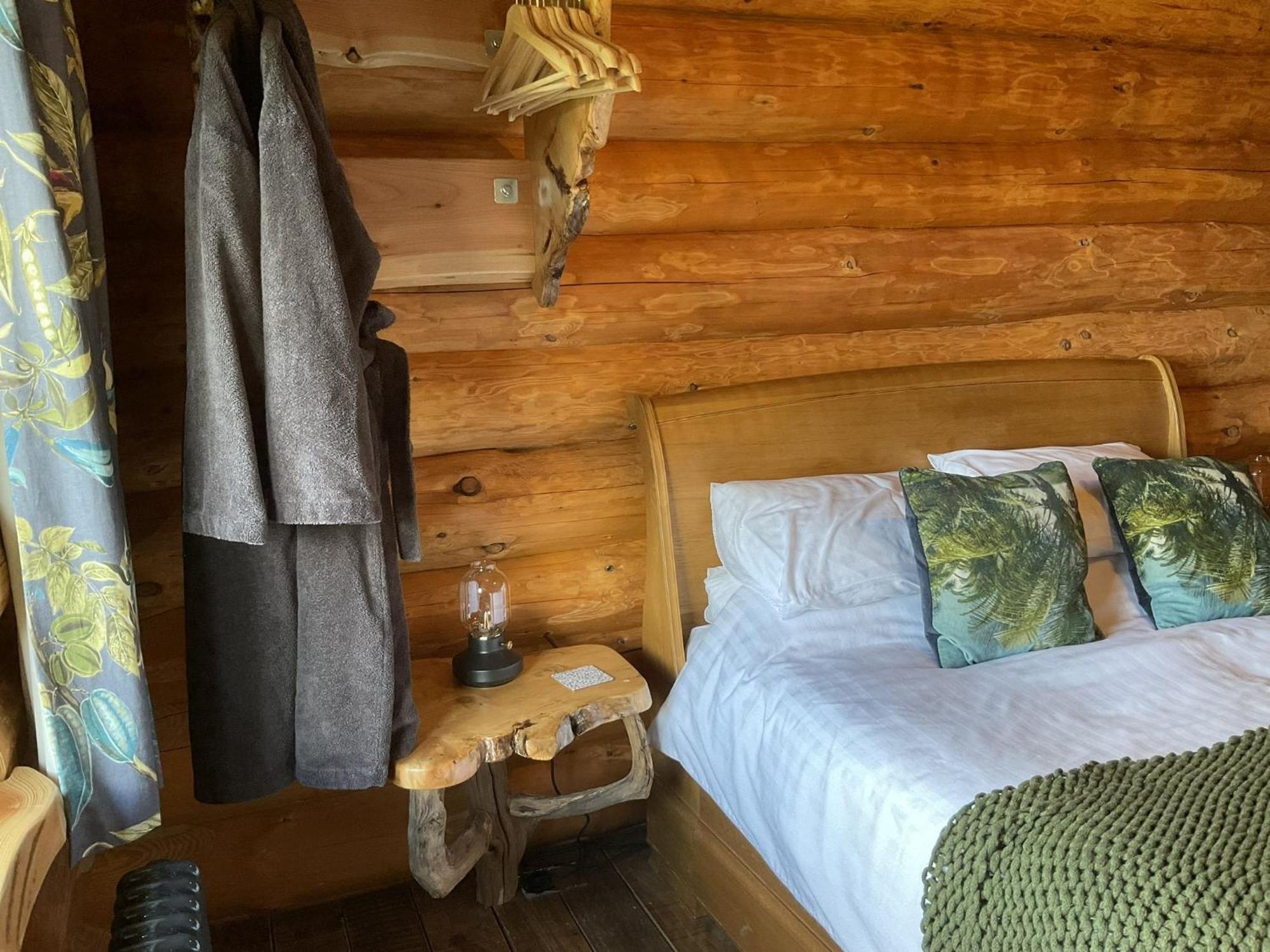 Rowan - Tedstone Log Cabins Bromyard Eksteriør bilde